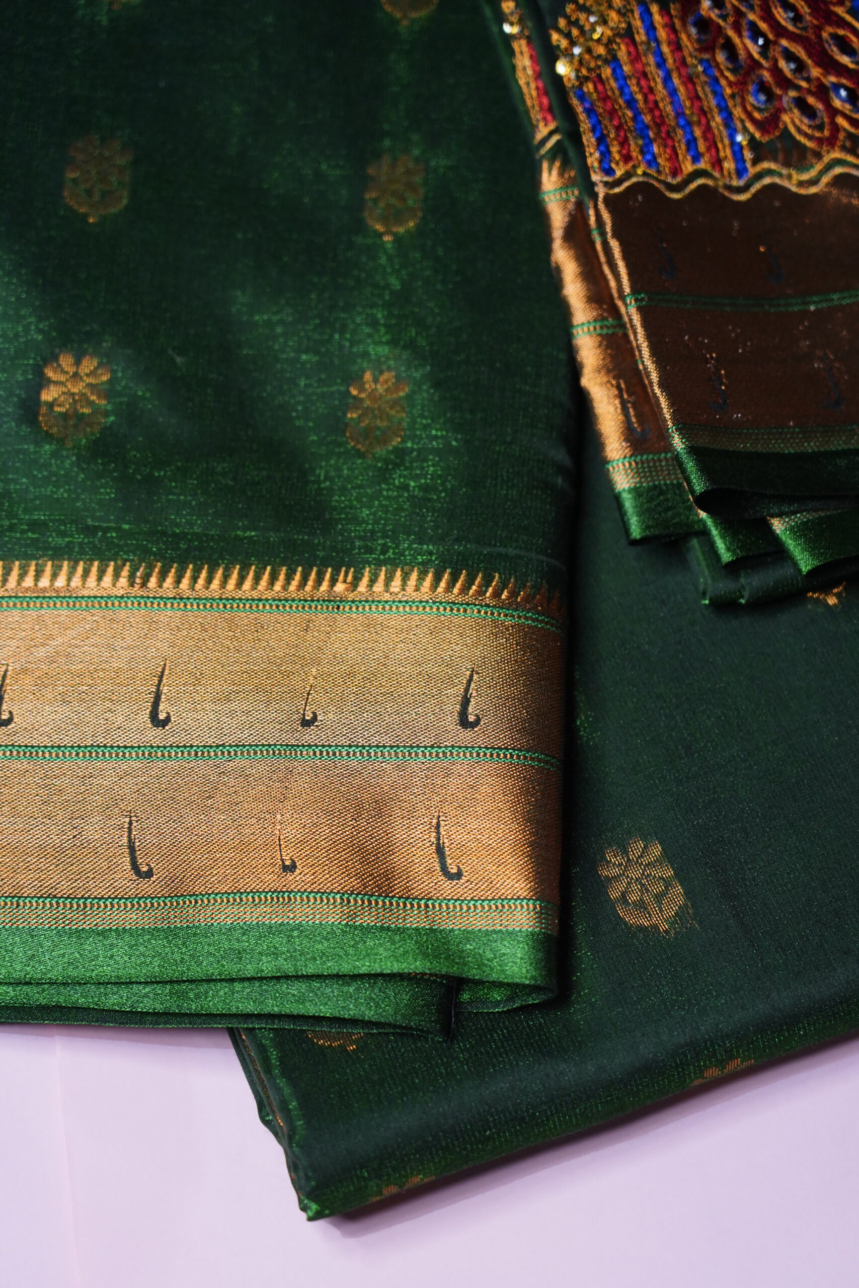 Vanavani - Emerald Green Saree - Image 2
