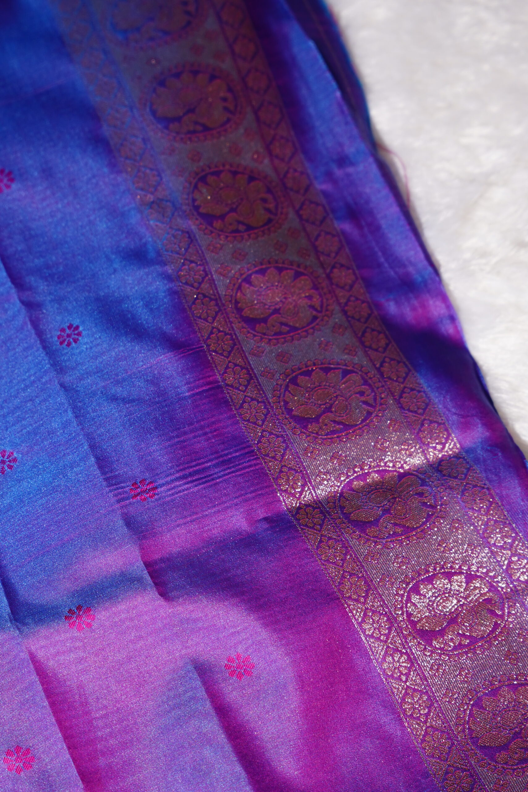 Rajragi – Dual-Tone Blue & Purple Woven Saree - Image 6