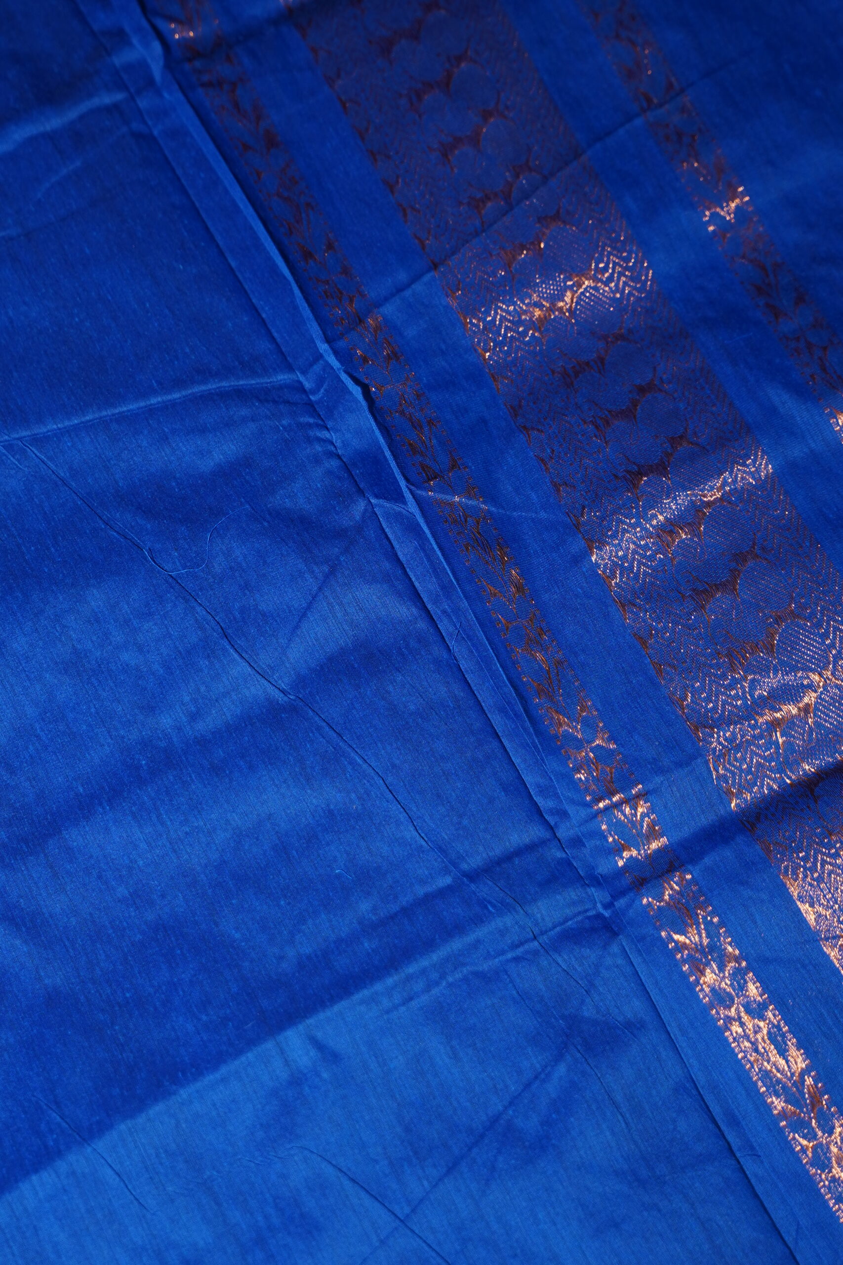 Sanvika - Dual Tone Cotton Silk Saree - Image 6